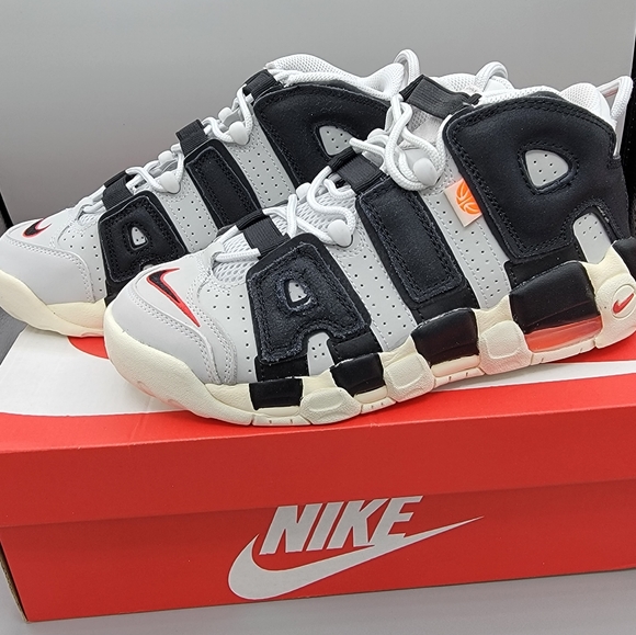 Nike Youth Air More Uptempo Hoops (GS) Shoes White Black Orange DX3360-001 NEW - Picture 1 of 6
